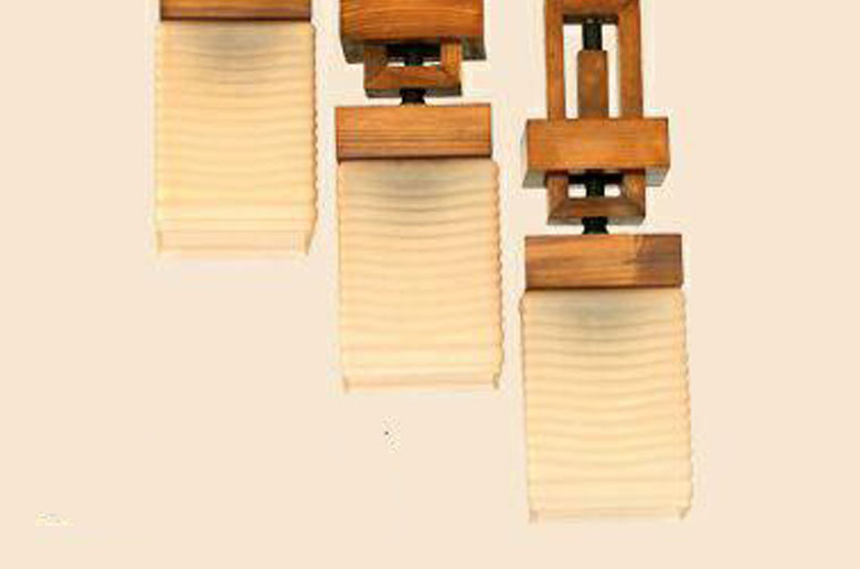 آویز چوبی پادرا سه شعله مدل رکسانا