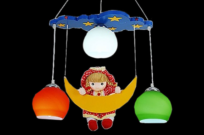 لوستر اتاق کودک ماه و عروسک